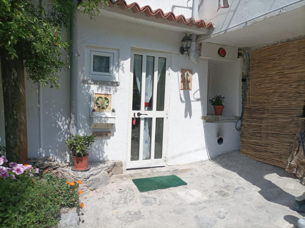 Lotus Flower Sant'Olcese Εξωτερικό φωτογραφία